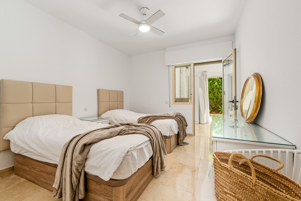 3 bedroom Apartments for sale in Marbella – R5142223