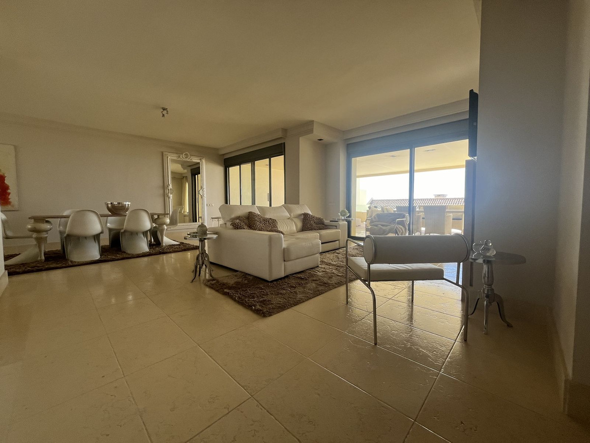 2 bedroom Apartments for sale in Altos de los Monteros – R4967812