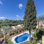 Adosados de 3 dormitorios en venta en Marbella – R4942186