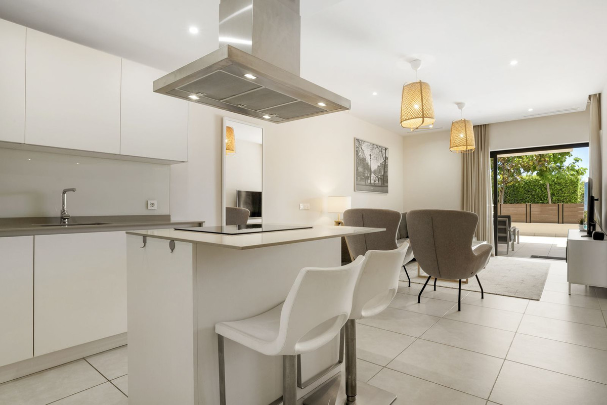 3 bedroom Apartments for sale in La Cala de Mijas – R5152669