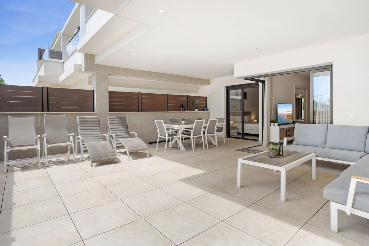3 bedroom Apartments for sale in La Cala de Mijas – R5152669