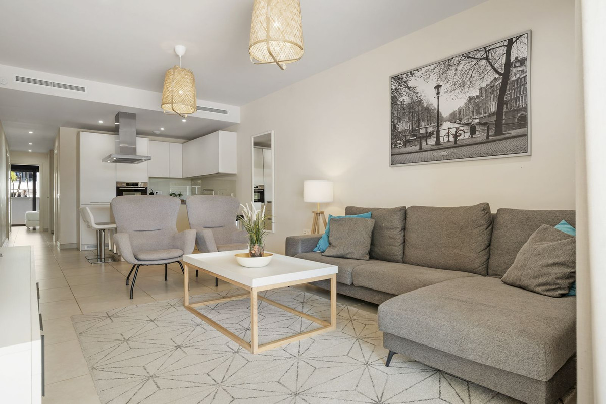 3 bedroom Apartments for sale in La Cala de Mijas – R5152669