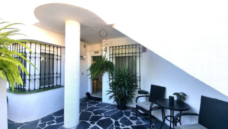 2 bedroom Apartments for sale in Calahonda – R5147920