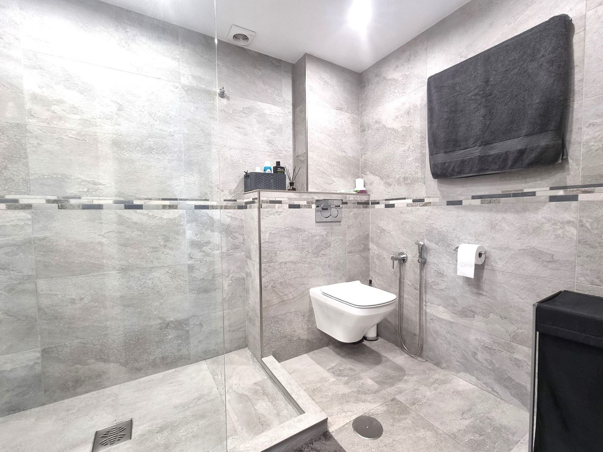 2 bedroom Apartments for sale in Calahonda – R5147920