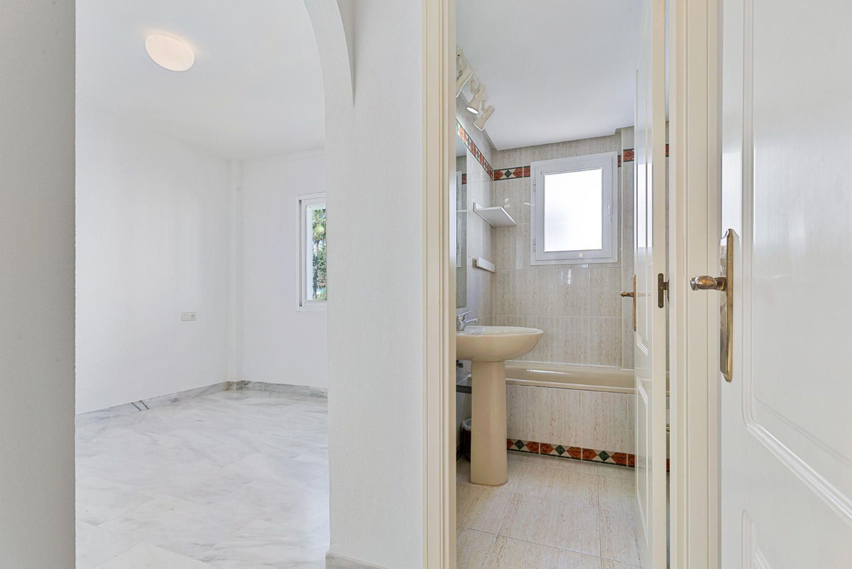 Apartamentos de 2 dormitorios en venta en Marbella – R5150911