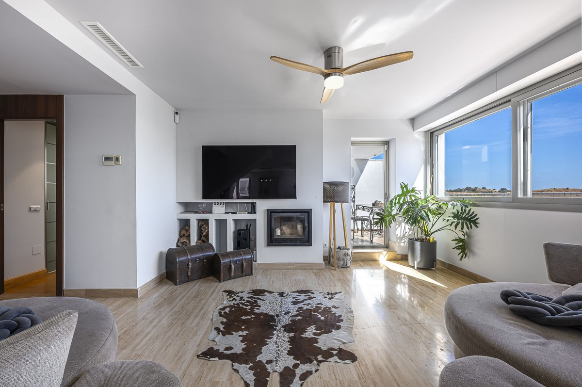 5 bedroom Apartments for sale in La Cala de Mijas – R5159641