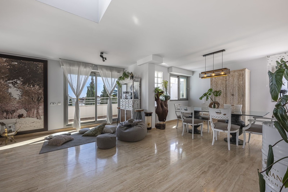 5 bedroom Apartments for sale in La Cala de Mijas – R5159641