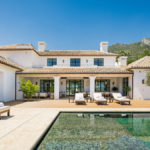 Villas de 6 dormitorios en venta en Milla de Oro – R5156455