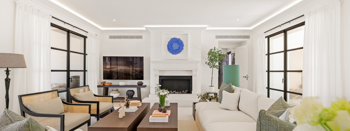 Villas de 6 dormitorios en venta en Milla de Oro – R5156455