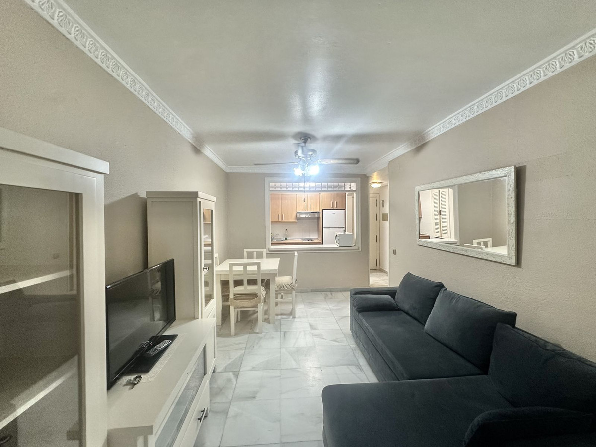 1 bedroom Apartments for sale in Marbella – R5147125