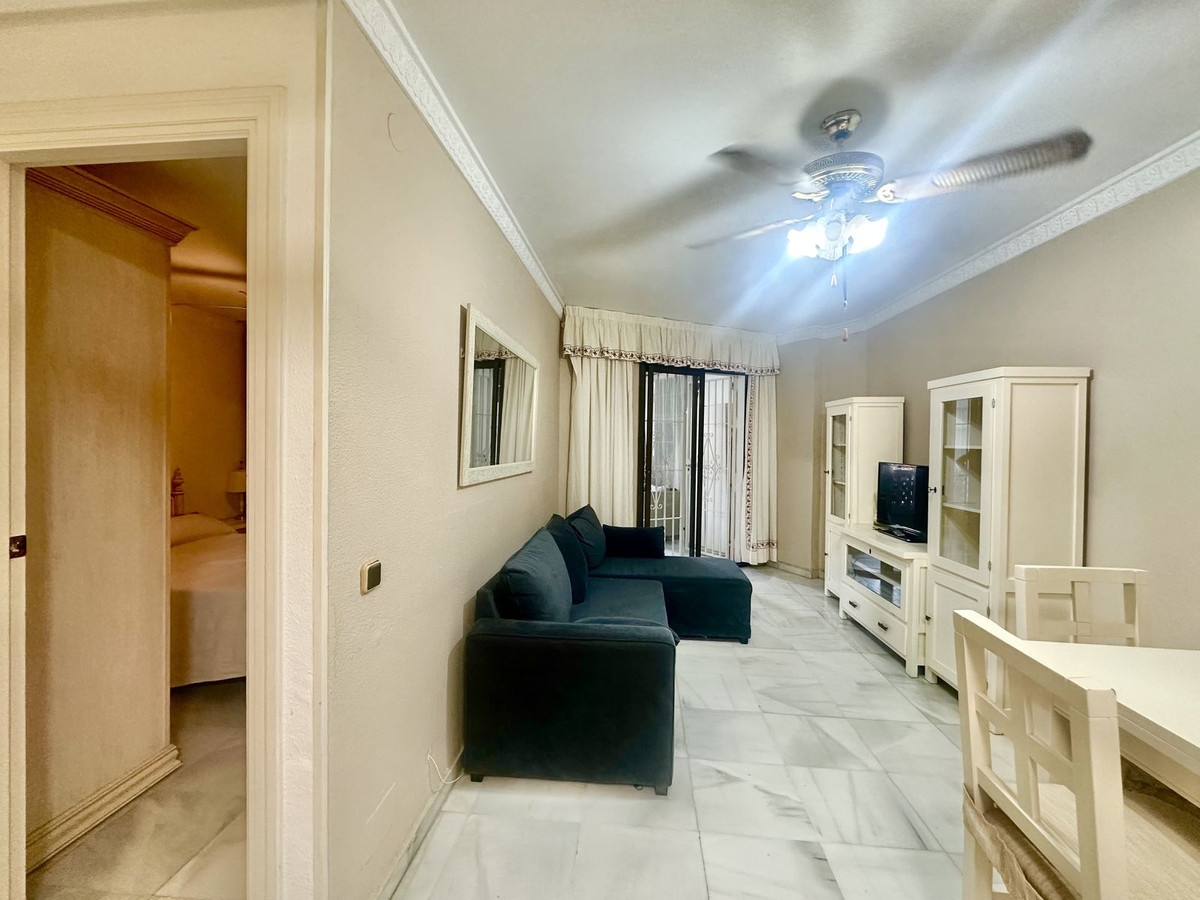 1 bedroom Apartments for sale in Marbella – R5147125