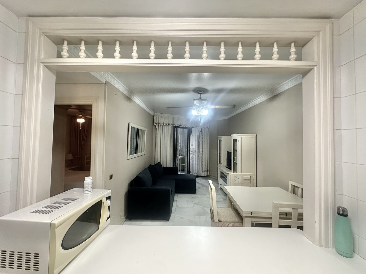 1 bedroom Apartments for sale in Marbella – R5147125