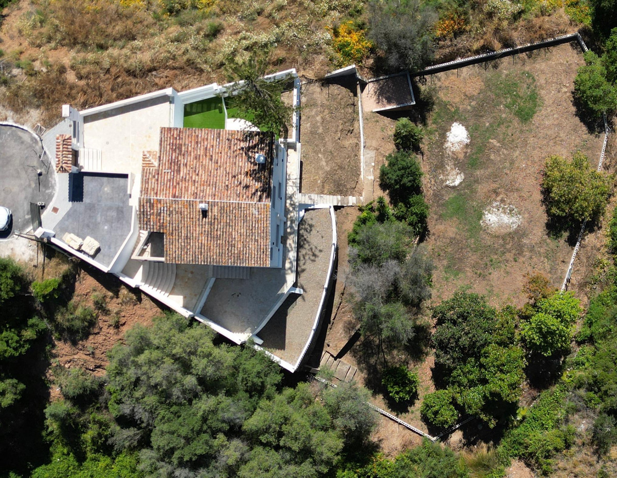 3 bedroom Villas for sale in Marbella – R5047948
