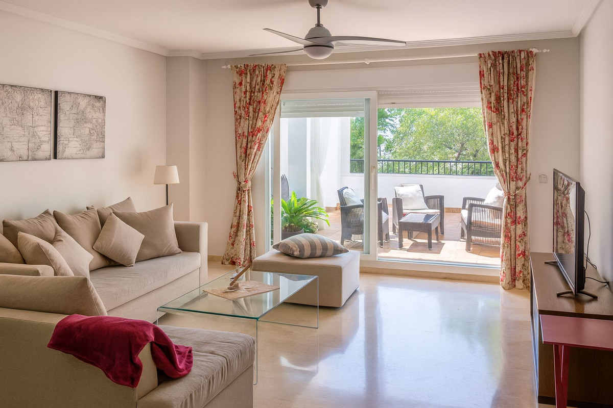 Apartamentos de 2 dormitorios en venta en Guadalmina Baja – R5159509