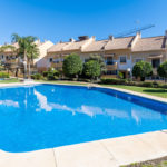 Adosados de 4 dormitorios en venta en Marbella – R5162419