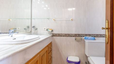 4 bedroom Townhouses for sale in Marbella – R5162419