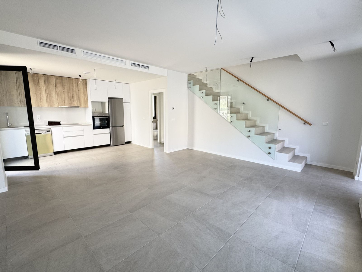 3 bedroom Semi-detached for sale in Riviera del Sol – R5147359