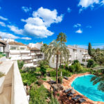 Apartamentos de 3 dormitorios en venta en Milla de Oro – R5153197