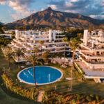 Apartamentos de 3 dormitorios en venta en Milla de Oro – R5161483