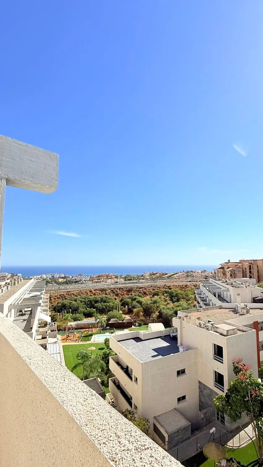 3 bedroom Apartments for sale in Riviera del Sol – R5152207