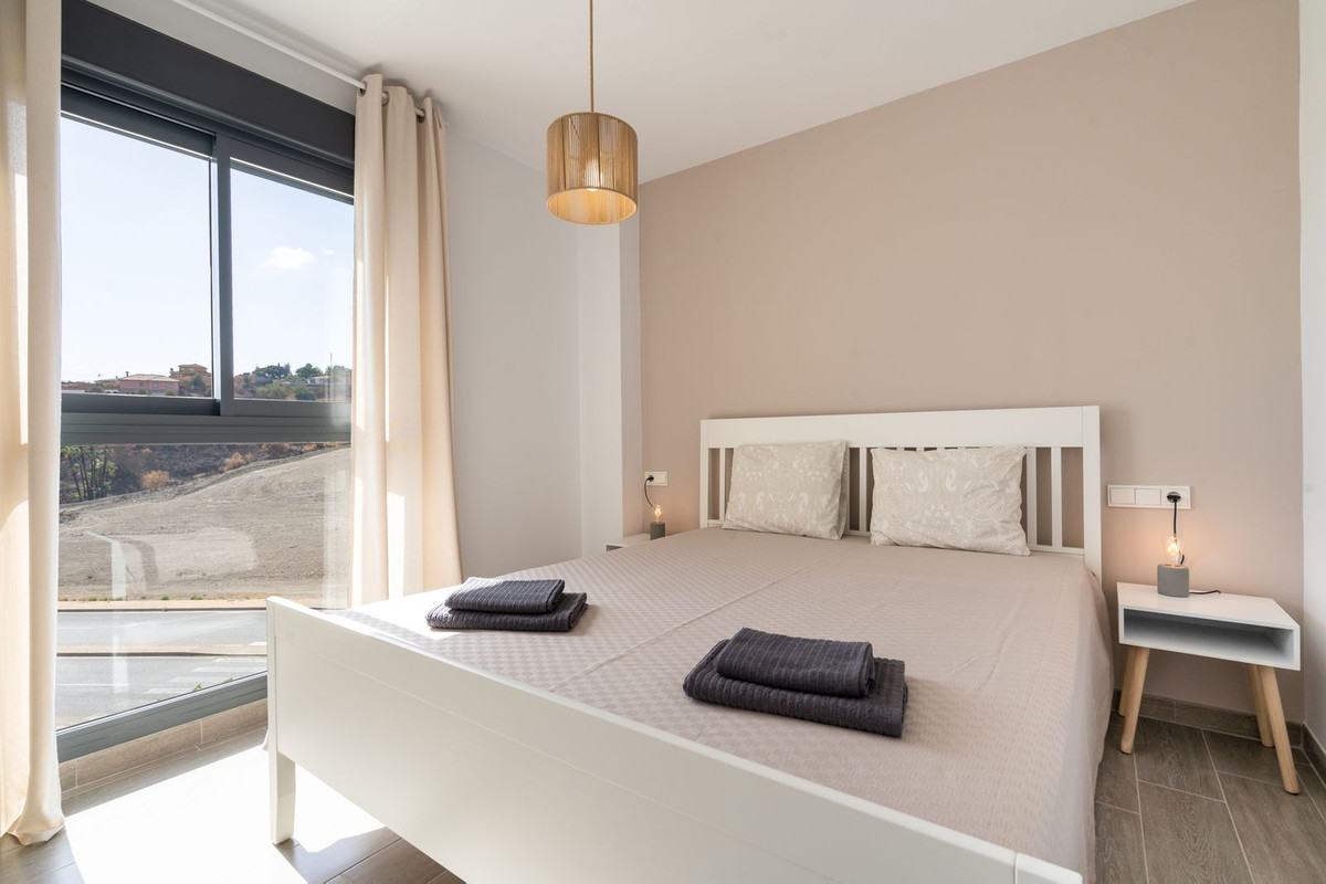 Apartamentos de 3 dormitorios en venta en La Cala de Mijas – R4943212