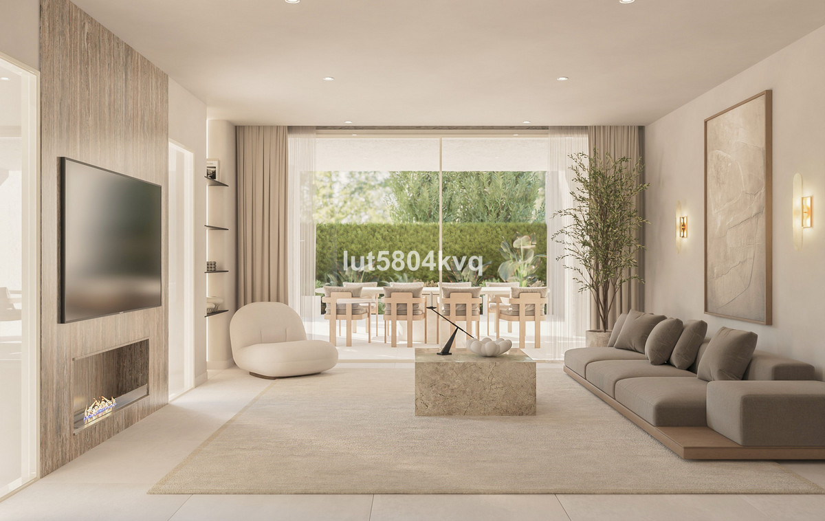 4 bedroom Semi-detached for sale in Milla de Oro – R5103814