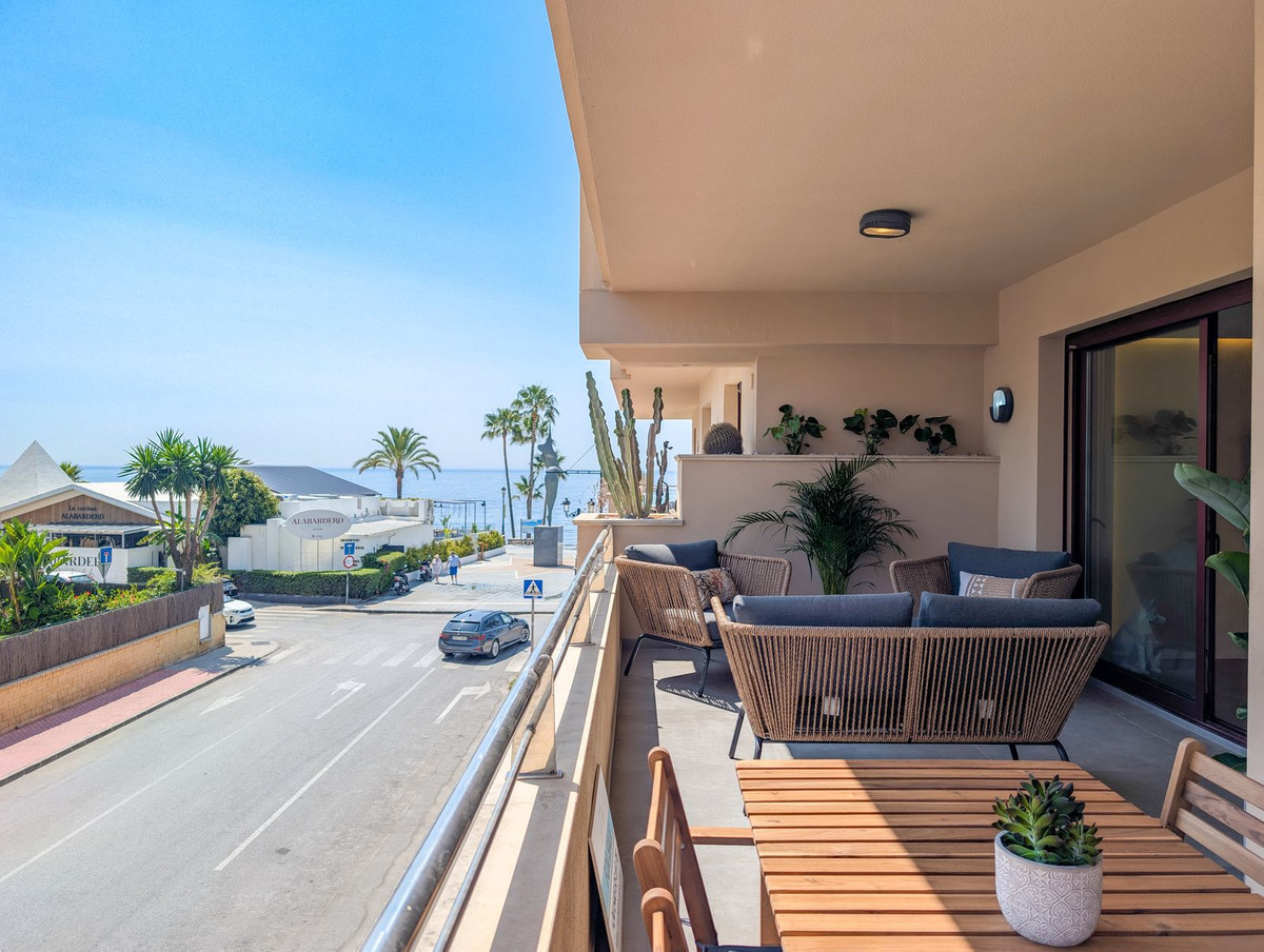 2 bedroom Apartments for sale in Marbella – R5062591