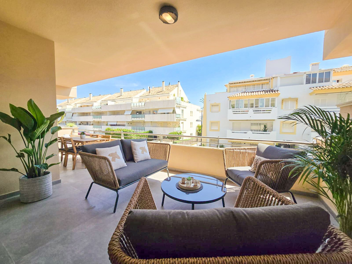 2 bedroom Apartments for sale in Marbella – R5062591
