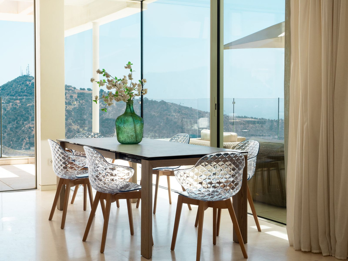 3 bedroom Apartments for sale in Marbella – R5133352
