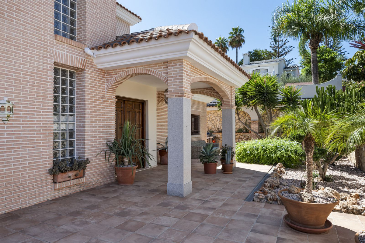 5 bedroom Villas for sale in Mijas – R5166436