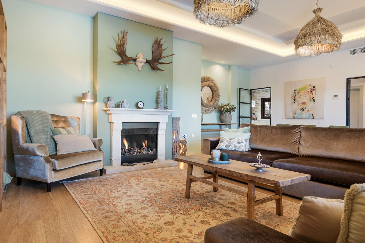 5 bedroom Villas for sale in Mijas – R5166436