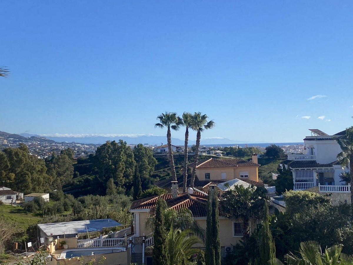 6 bedroom Villas for sale in Mijas – R4954087