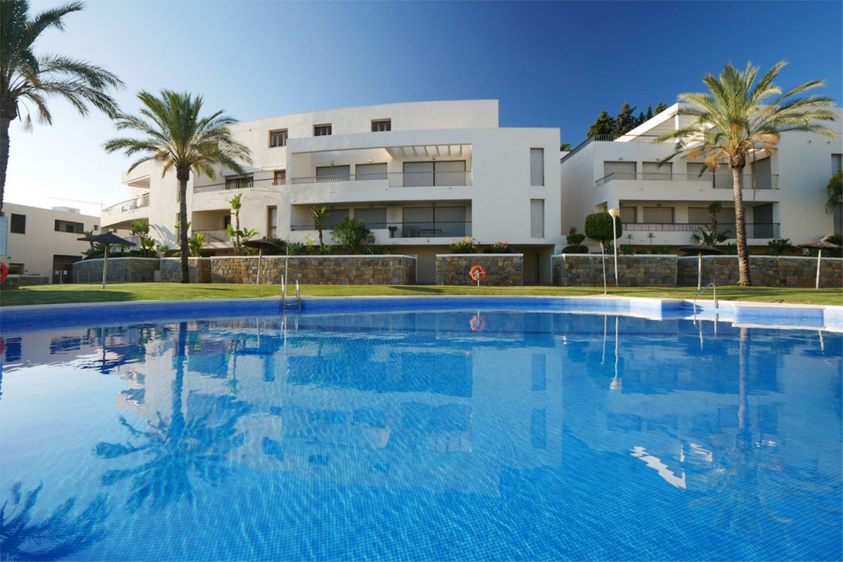 3 bedroom Penthouses for sale in Marbella – R5164108