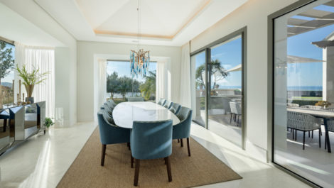 7 bedroom Villas for sale in Monte Halcones – R5162692