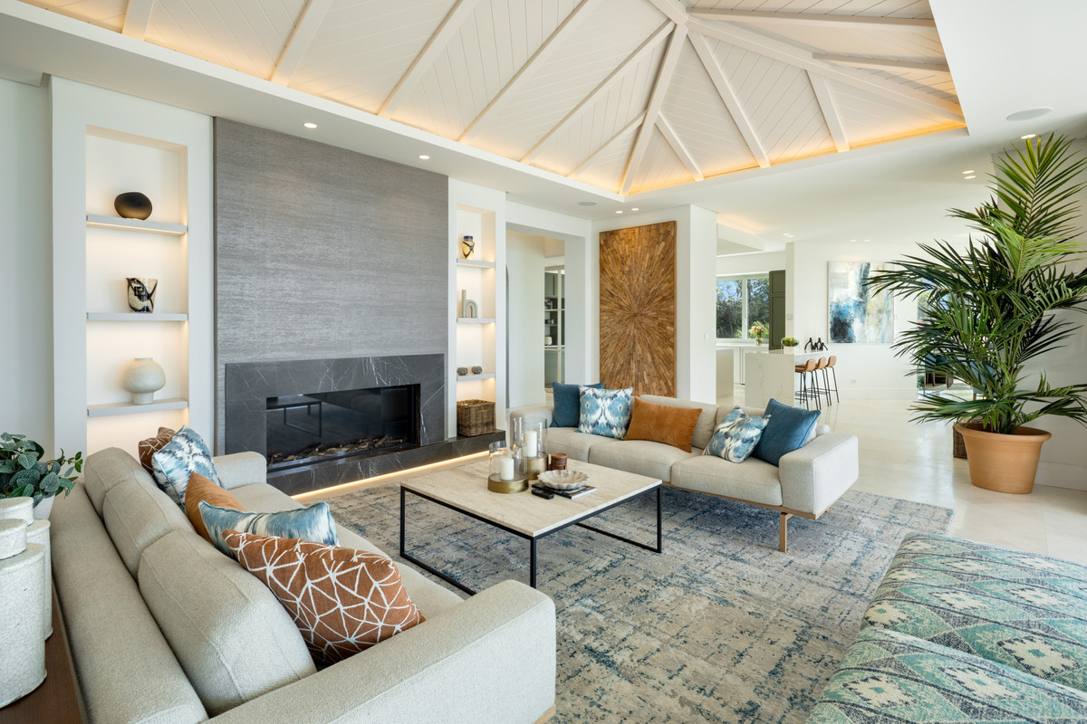 7 bedroom Villas for sale in Monte Halcones – R5162692