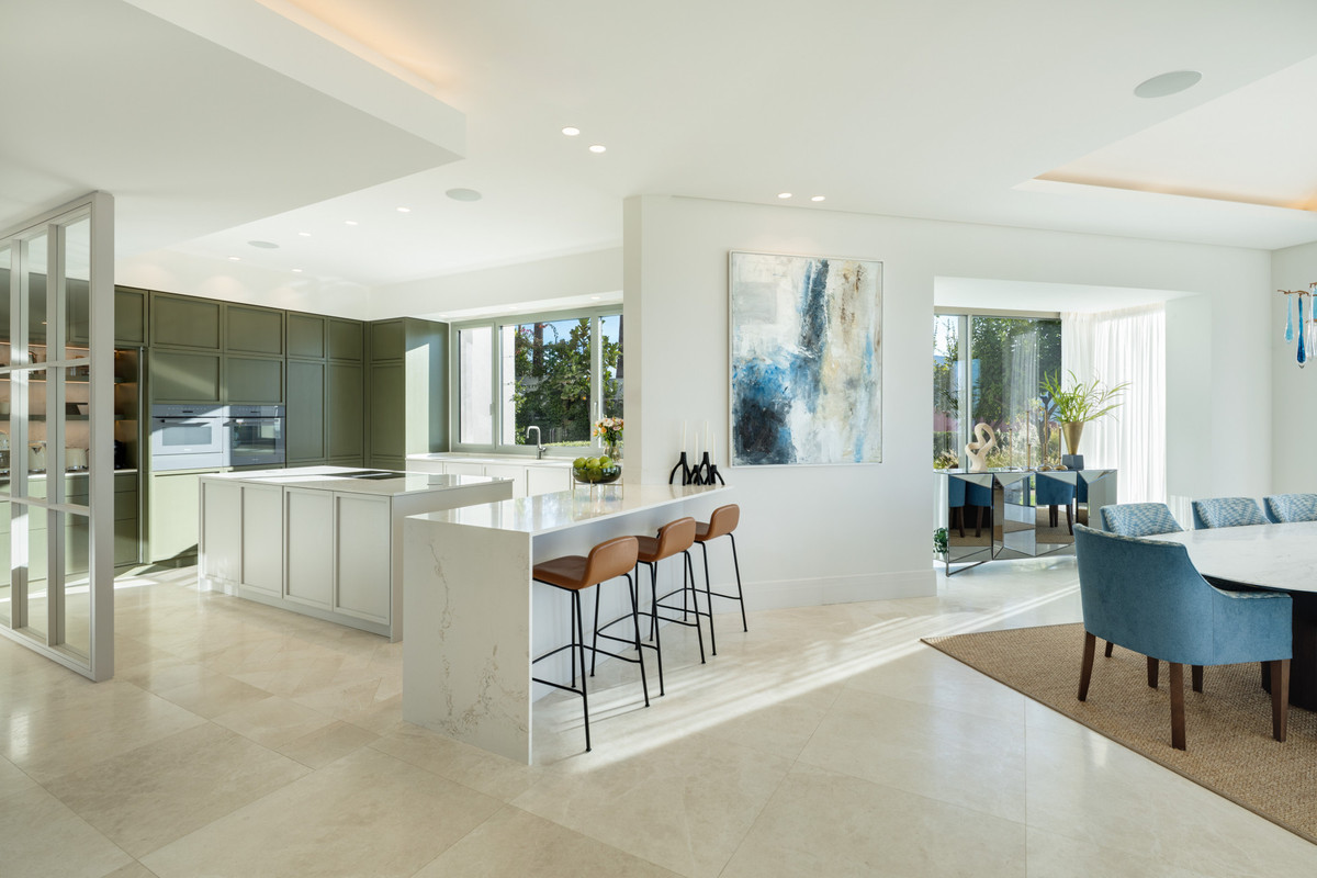 7 bedroom Villas for sale in Monte Halcones – R5162692