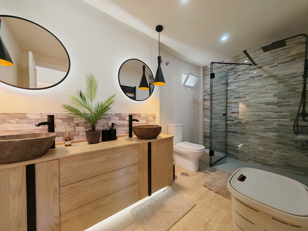 2 bedroom Apartments for sale in Reserva de Marbella – R5150992