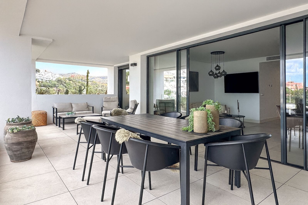Apartamentos de 4 dormitorios en venta en Artola – R5164534