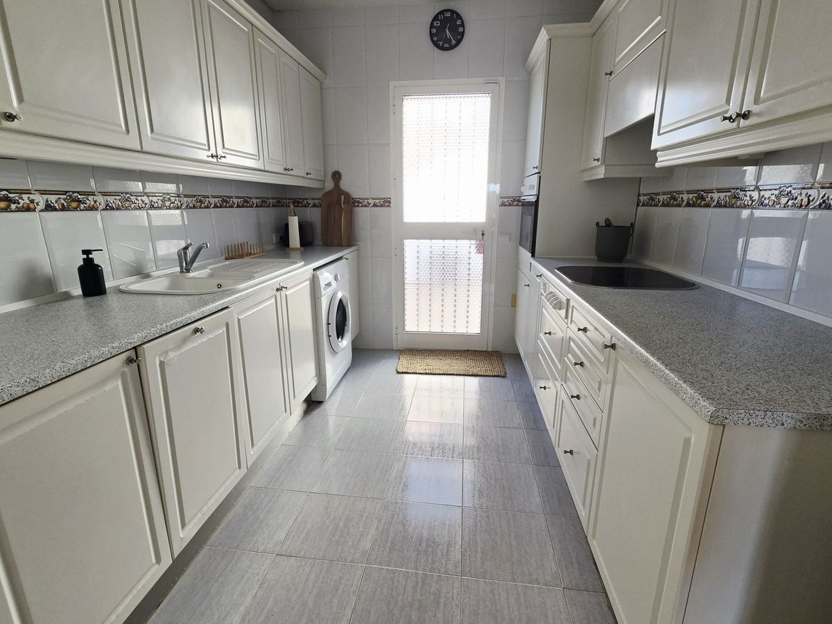 3 bedroom Townhouses for sale in Riviera del Sol – R5150128