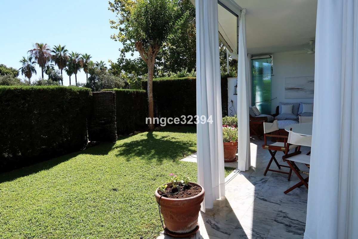5 bedroom Apartments for sale in Guadalmina Baja – R5148277