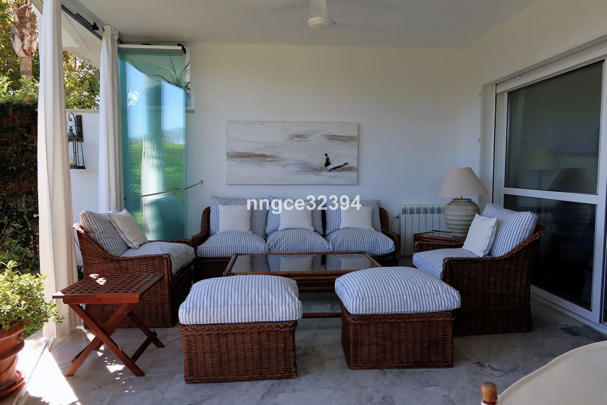 5 bedroom Apartments for sale in Guadalmina Baja – R5148277