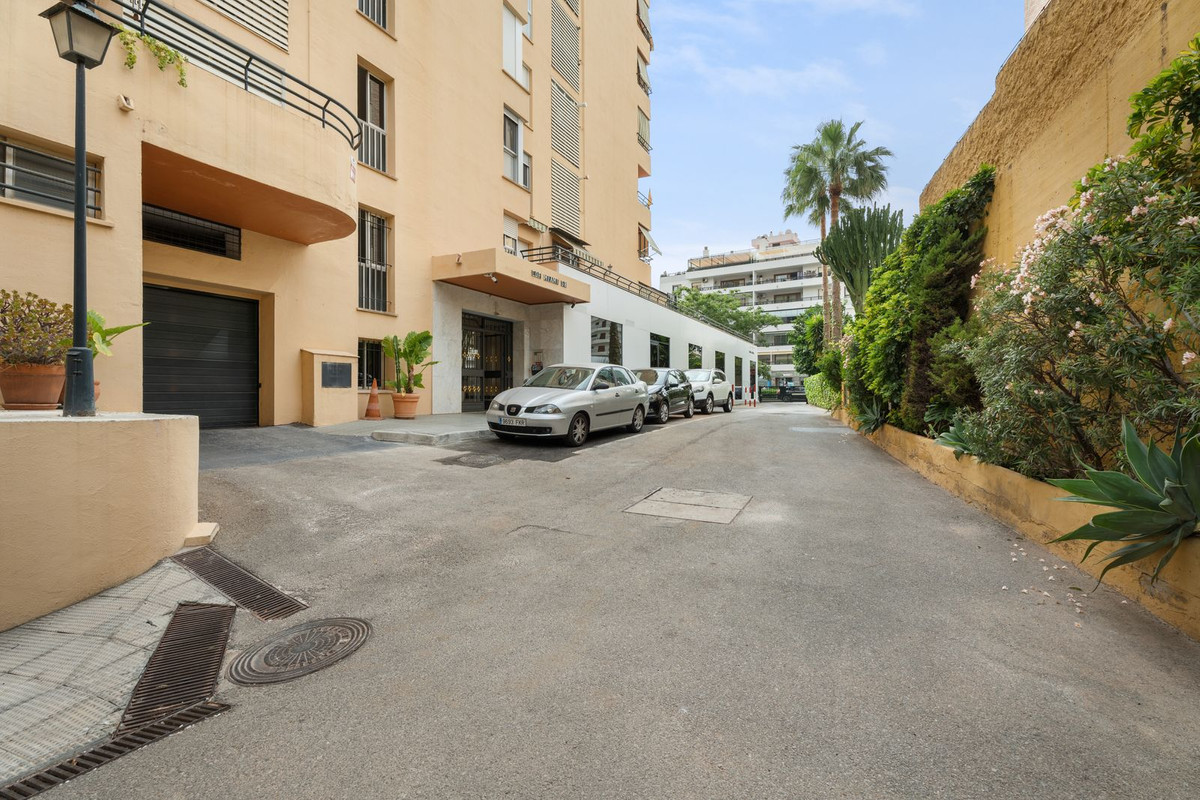 4 bedroom Apartments for sale in Marbella – R5148583
