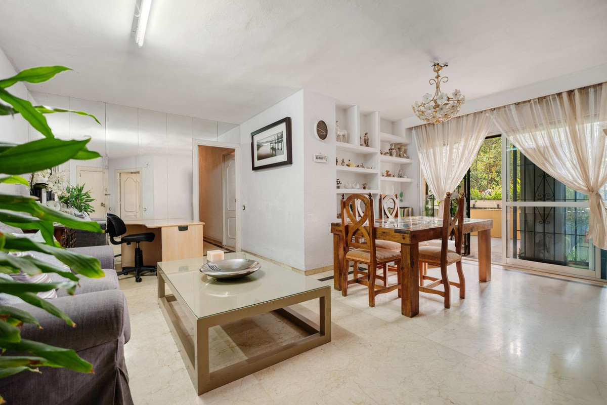 4 bedroom Apartments for sale in Marbella – R5148583