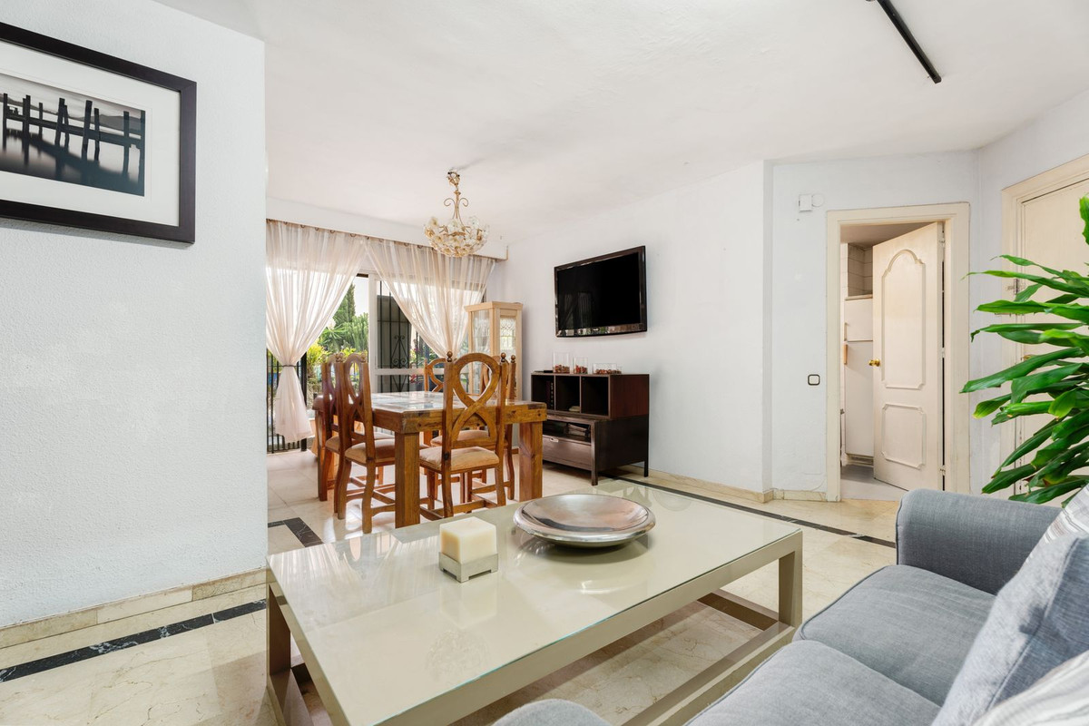4 bedroom Apartments for sale in Marbella – R5148583
