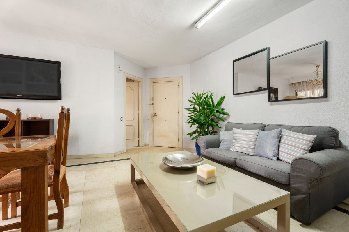 4 bedroom Apartments for sale in Marbella – R5148583