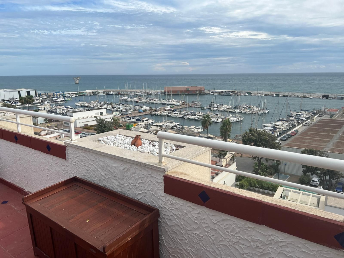 3 bedroom Penthouses for sale in Marbella – R5156926