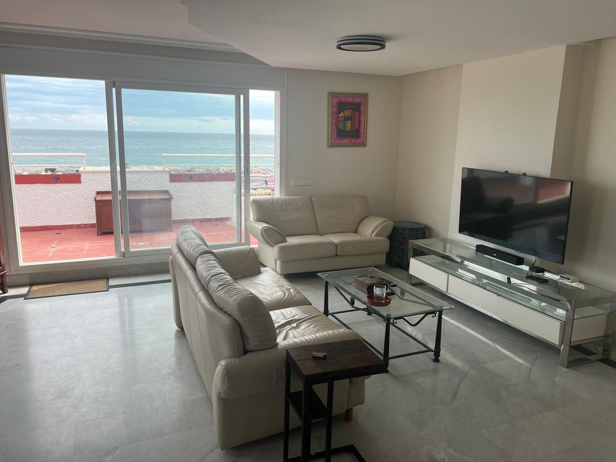 3 bedroom Penthouses for sale in Marbella – R5156926