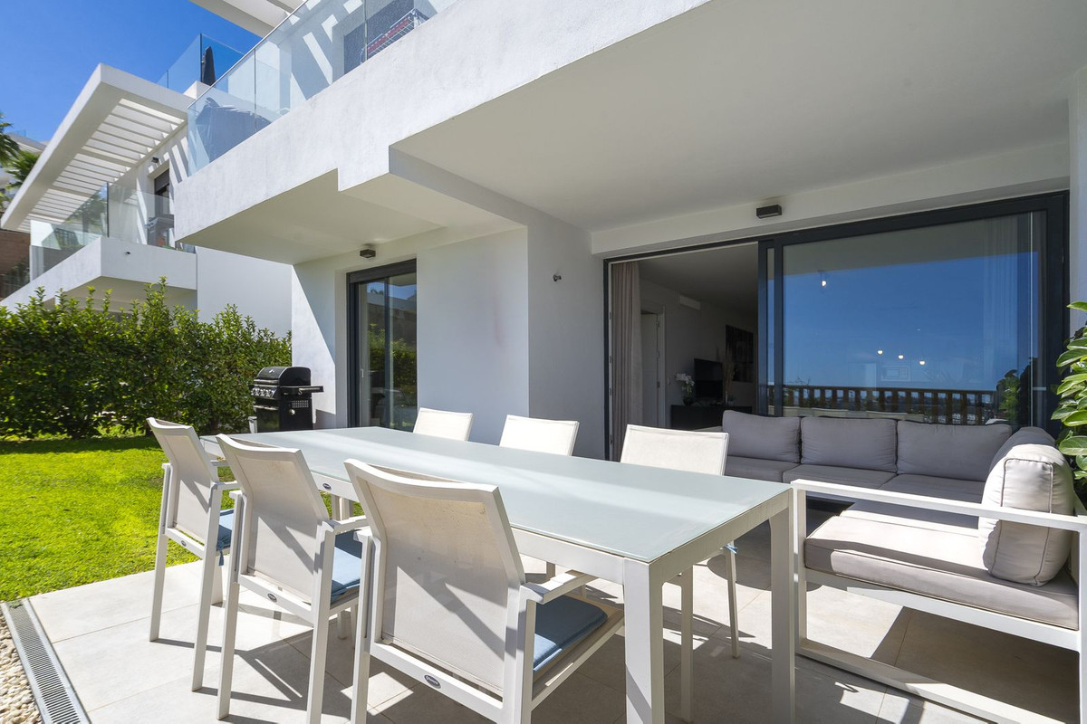 3 bedroom Apartments for sale in La Cala de Mijas – R5159347