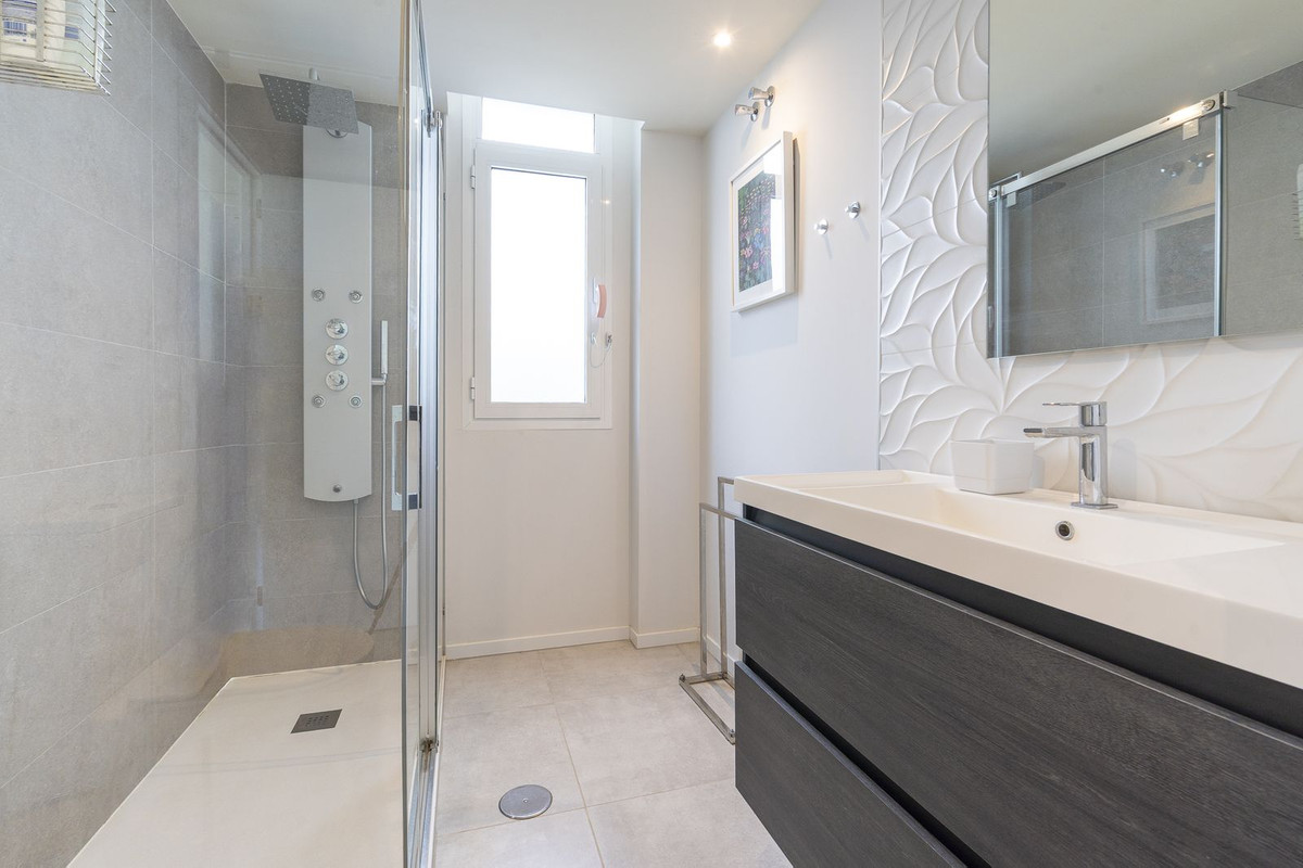 3 bedroom Apartments for sale in La Cala de Mijas – R5159347