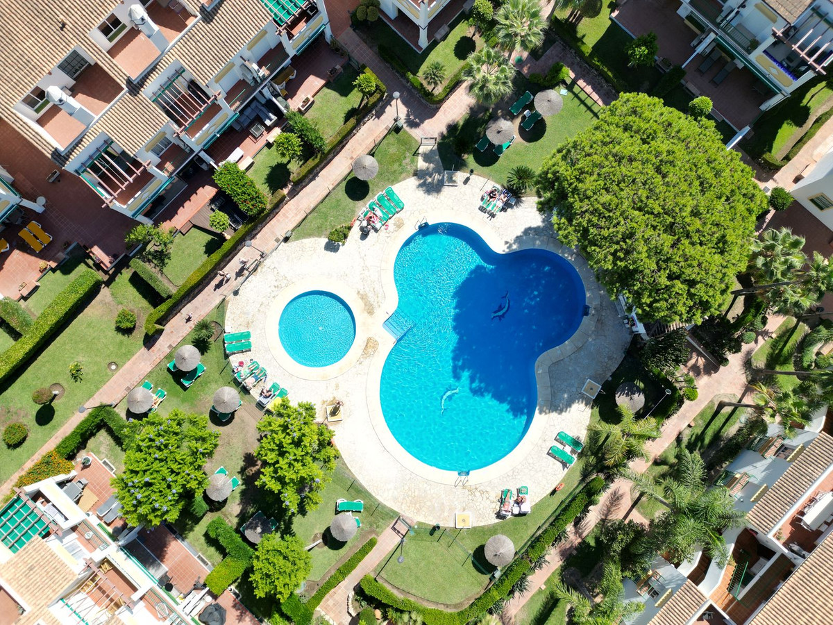 Apartamentos de 3 dormitorios en venta en Marbesa – R5164015
